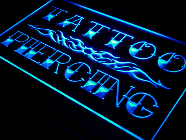 Neon LED 3D Leucht-Schild TATTOO PIERCING, Leuchtreklame